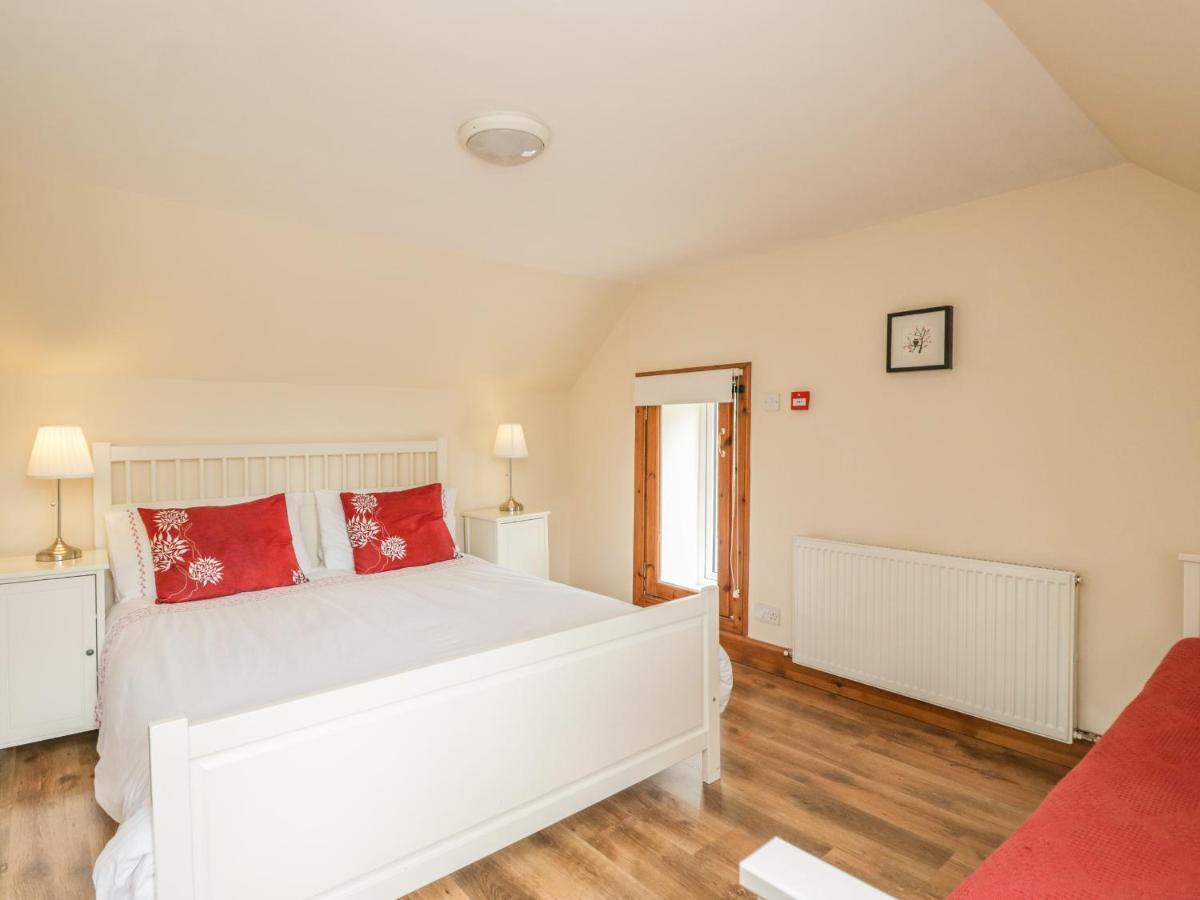 10 Monarch Country Apartments Newtonmore Exterior foto